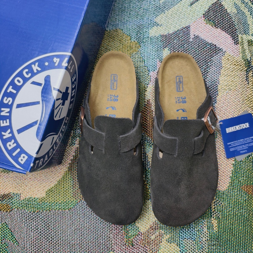 Women's Mocha Suede Birkenstock Boston Shoes - Narrow Fit